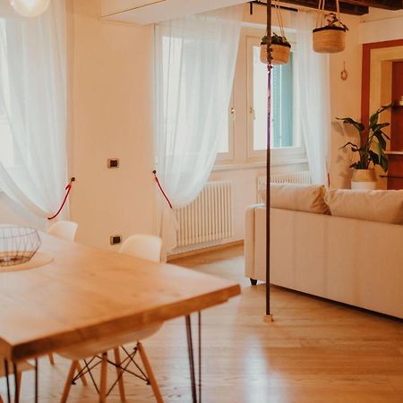 Casa Sgarzarie Exclusive Apartment Verona Buitenkant foto