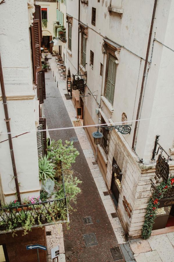 Casa Sgarzarie Exclusive Apartment Verona Buitenkant foto